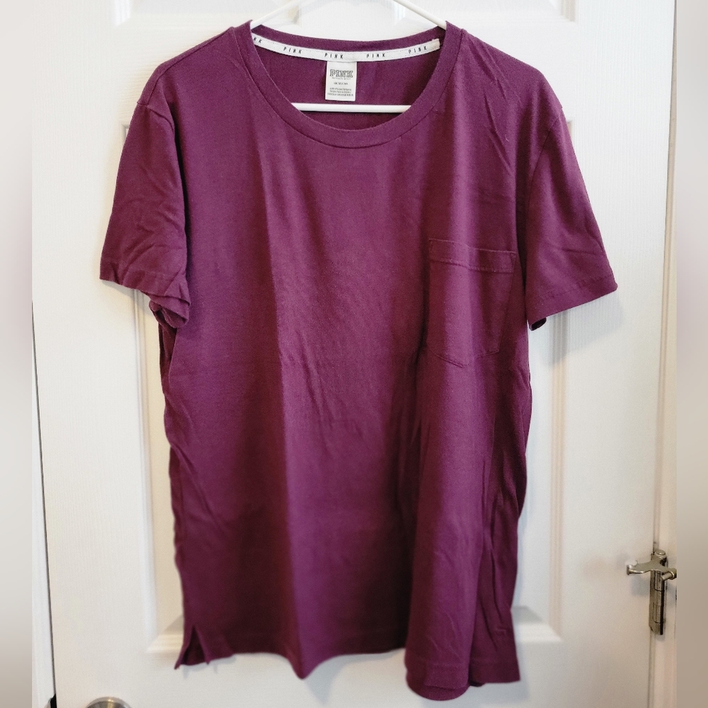 VS PINK tee